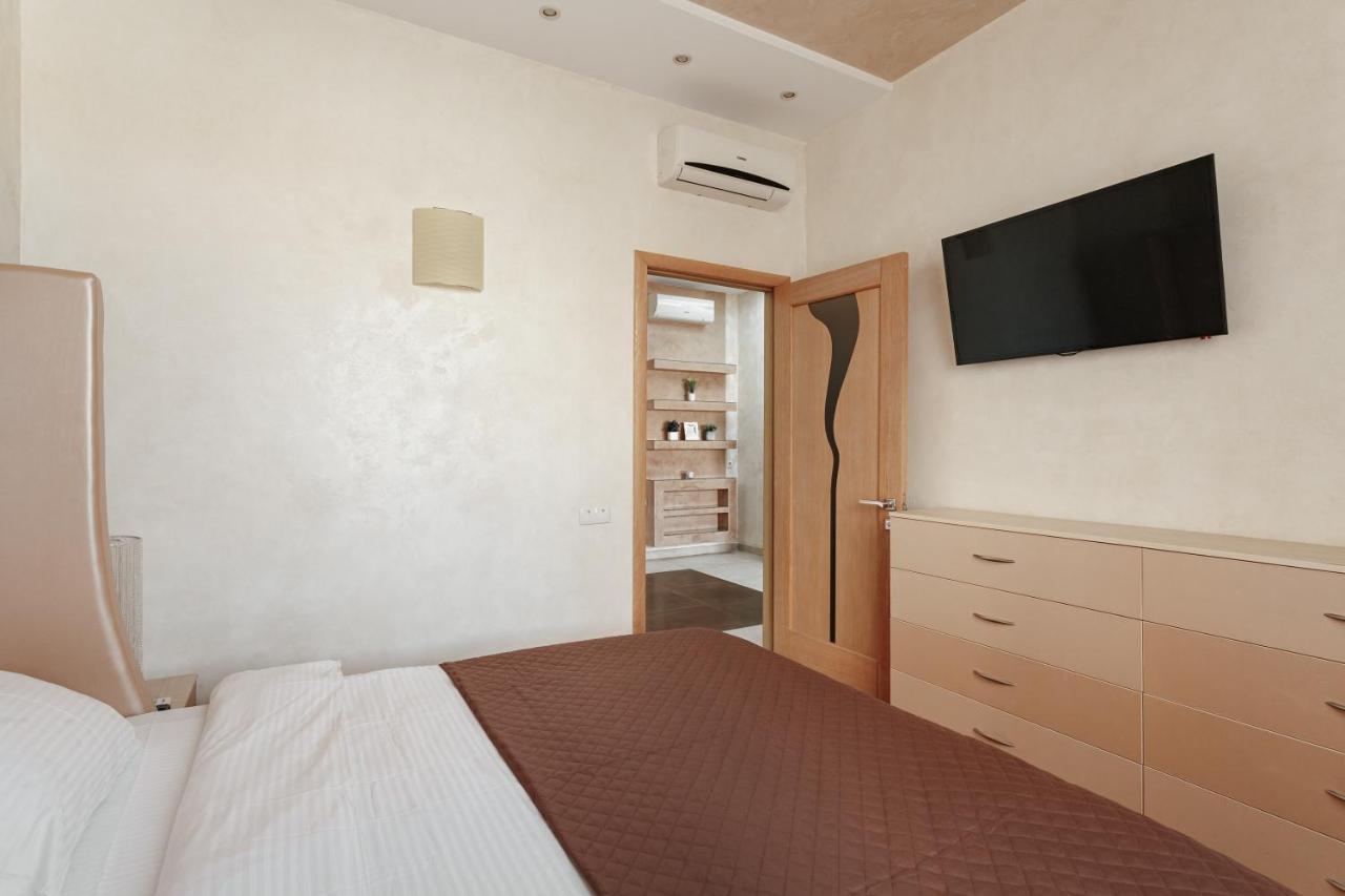 Lapinsky Apartments โอเดสซา ภายนอก รูปภาพ